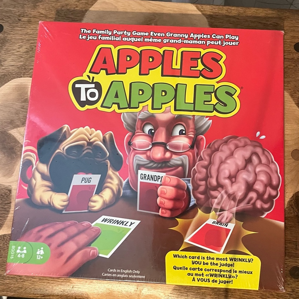 NEW Apples to Apples Family Party Game